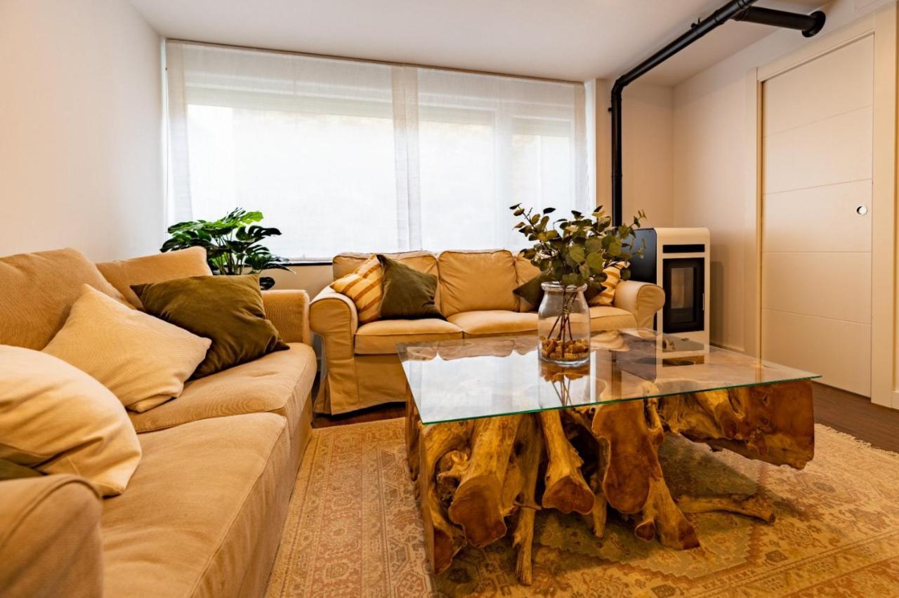 Fantastic Brand New Appartment In Best Location Just Few Steps From The Ski Slope! Private Parking เซียร์ราเนบาดา ภายนอก รูปภาพ